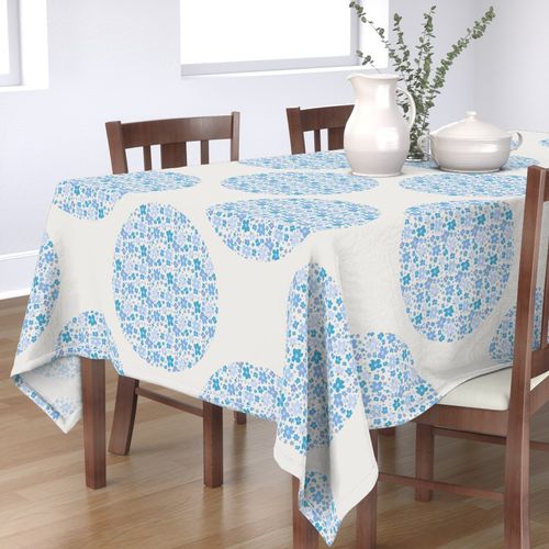 HOME_GOOD_RECTANGULAR_TABLE_CLOTH