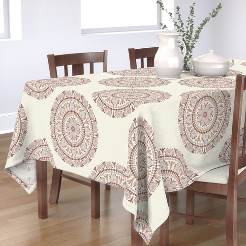 HOME_GOOD_RECTANGULAR_TABLE_CLOTH