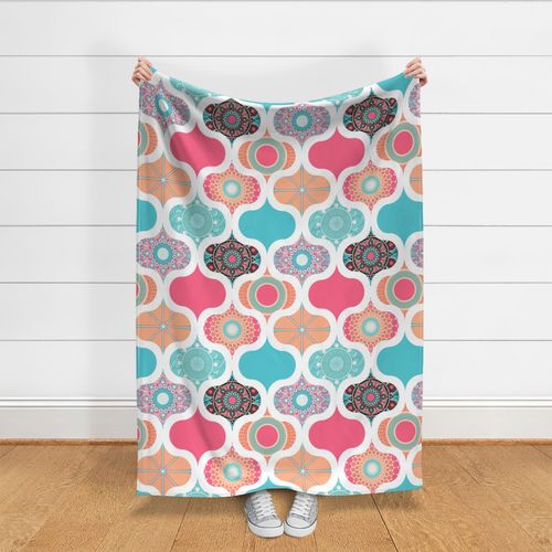 HOME_GOOD_THROW_BLANKET
