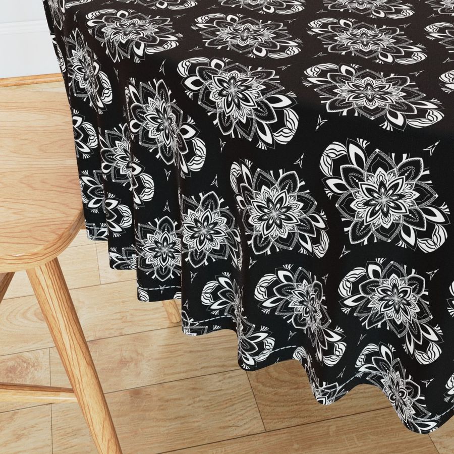 HOME_GOOD_ROUND_TABLE_CLOTH