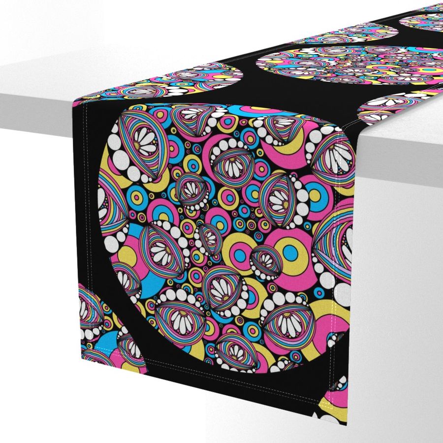 HOME_GOOD_TABLE_RUNNER