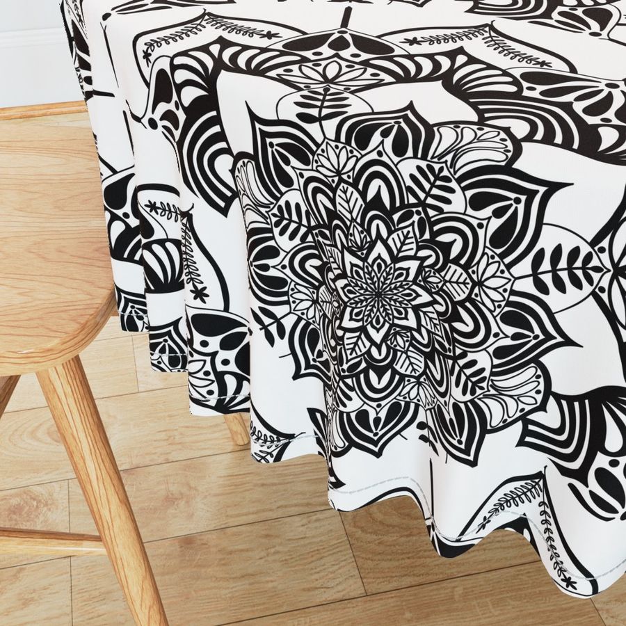 HOME_GOOD_ROUND_TABLE_CLOTH