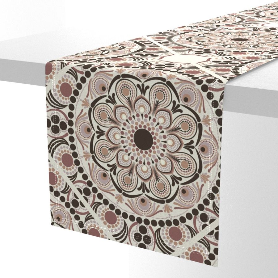 HOME_GOOD_TABLE_RUNNER