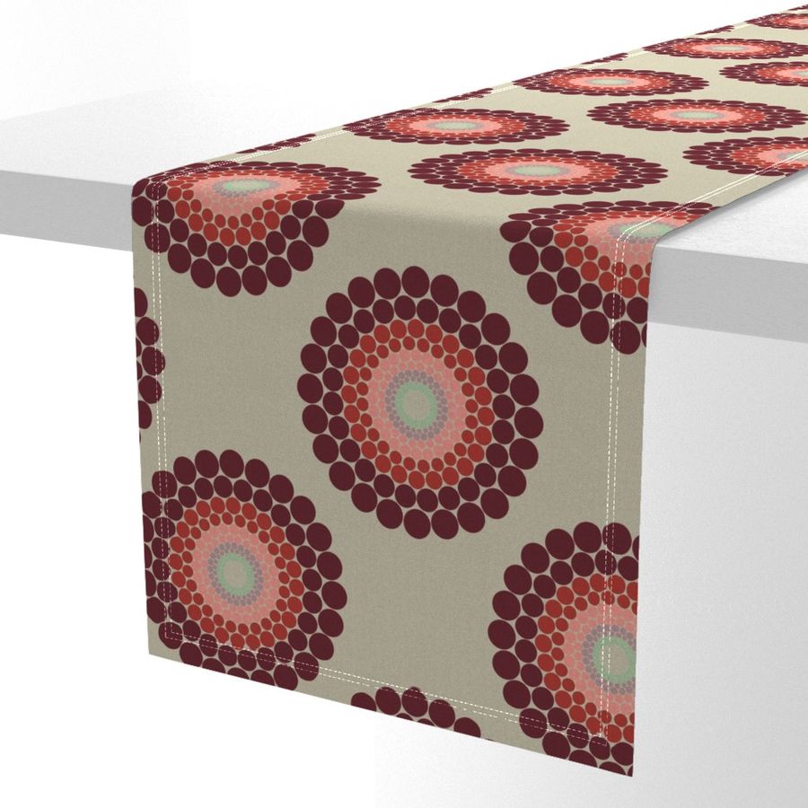 HOME_GOOD_TABLE_RUNNER