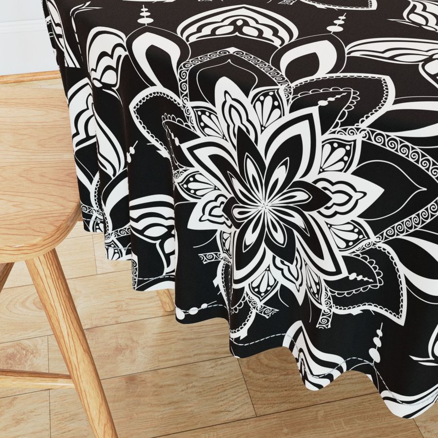 HOME_GOOD_ROUND_TABLE_CLOTH