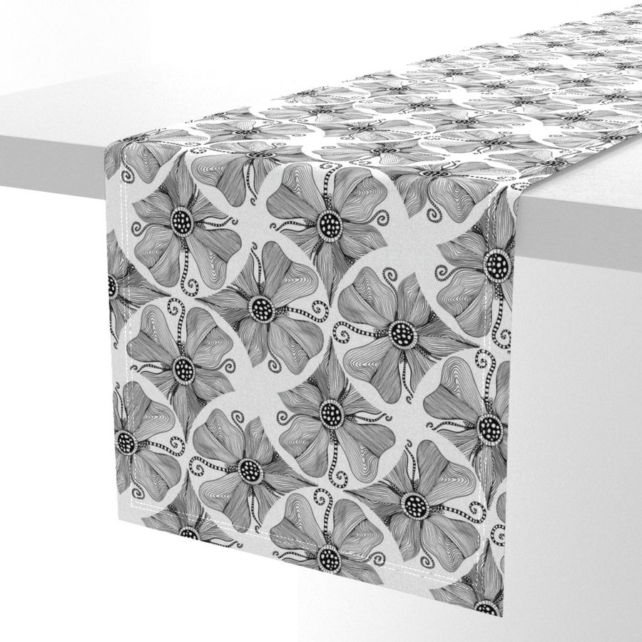 HOME_GOOD_TABLE_RUNNER