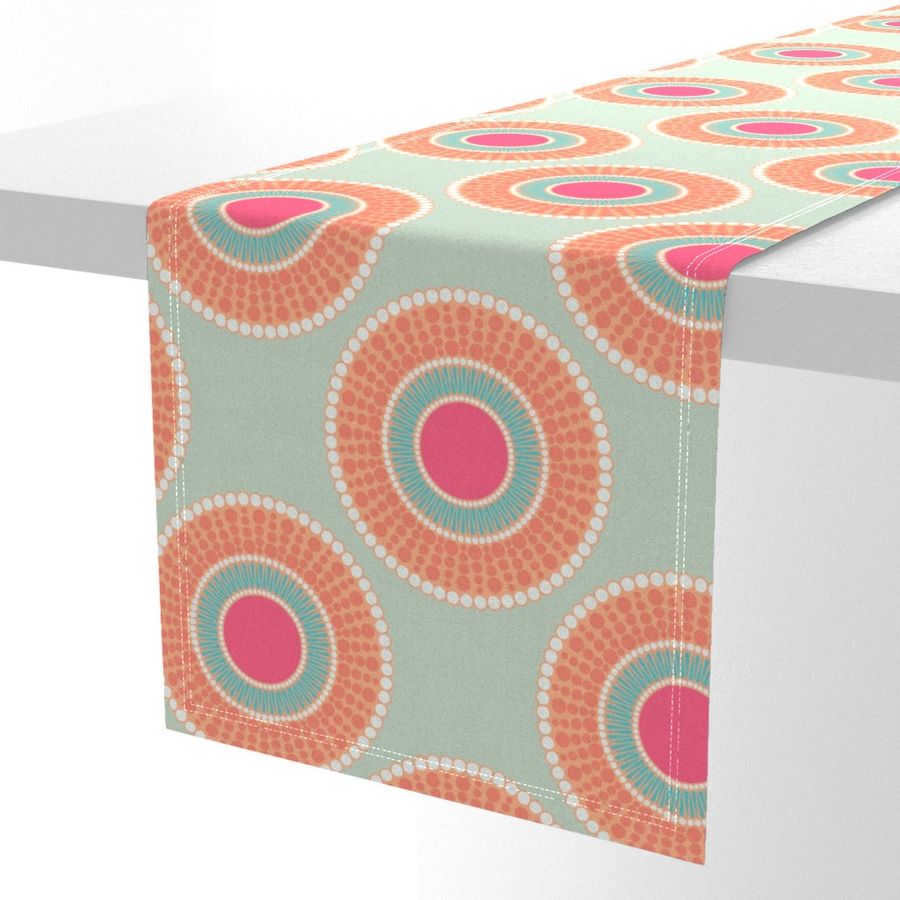 HOME_GOOD_TABLE_RUNNER