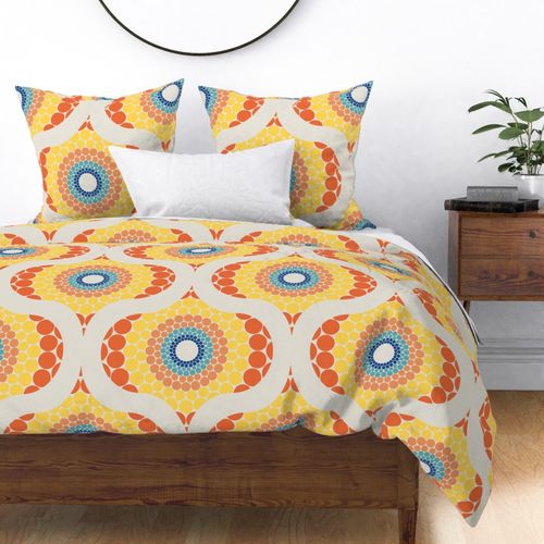 Large Radiant Aegean Summer Retro Ogee Mandala