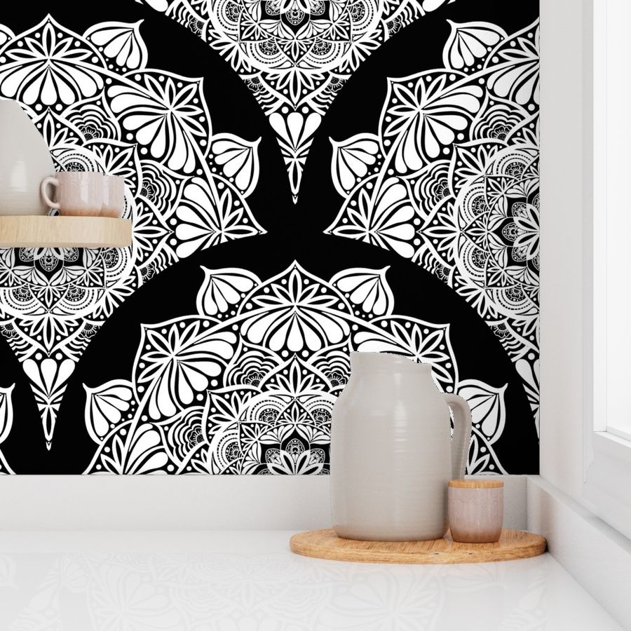 24” Monochrome Mandala Art Deco Scallop - Large