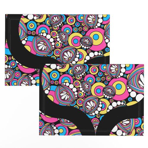 24” 80s Aerobics Rainbow Daisy Doodle Retro Ogee - Large