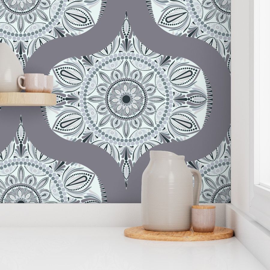 Large Floral Harmony Silver Smoke Mandala Retro Ogee
