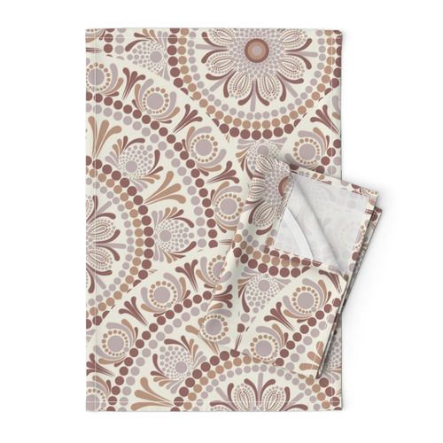 24” Warm Neutrals Cafe Ombre Dot Mandala Art Deco Scallop - Large