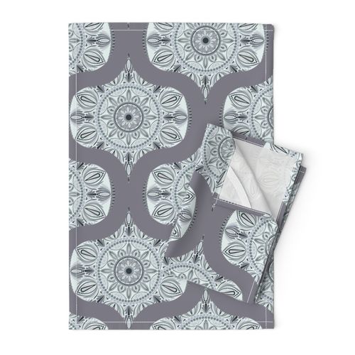 Medium Floral Harmony Silver Smoke Mandala Retro Ogee