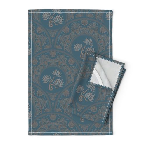 Medium Tapestry Mocha Rococo Pantone Subtle Contrasts Art Deco Scallop