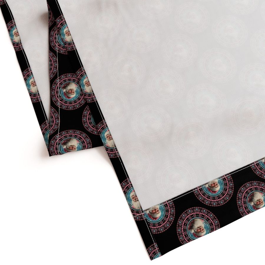Small Retro Santa Polka Dot Mandala