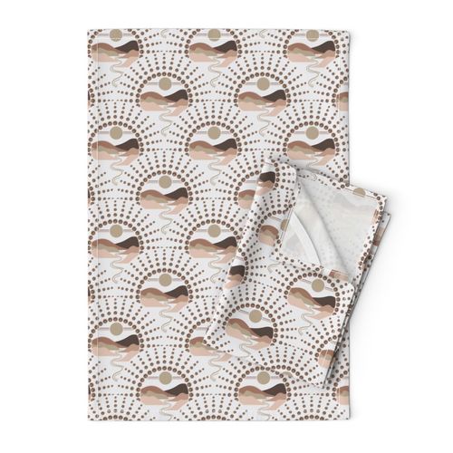 Small Pantone Relaxed Elegance Minimalist Mandala Art Deco Scallop