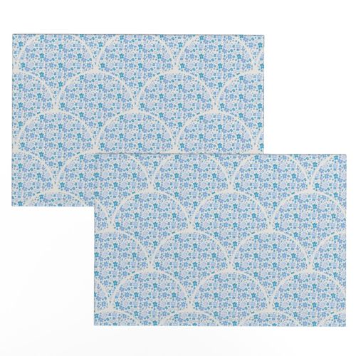 6” Retro Florals Berry Blues Art Deco Scallop - Small