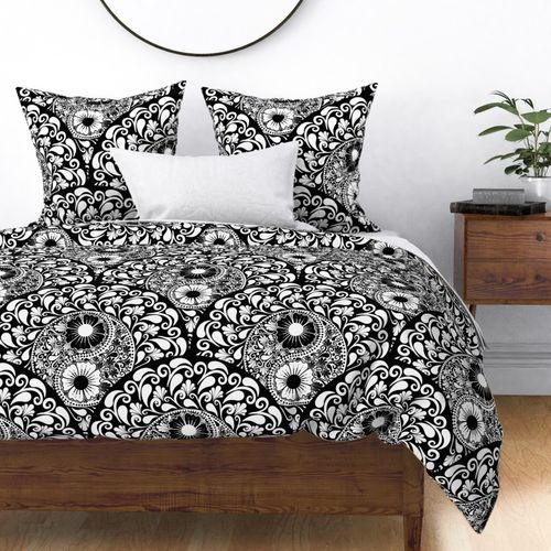 Large Black And White Paisley Floral Yin Yang Mandala Art Deco Scallop